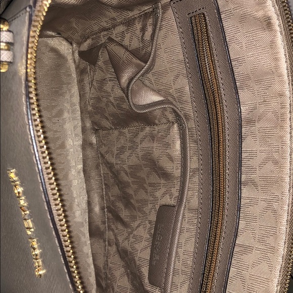 MK taupe jet set - Picture 7 of 7